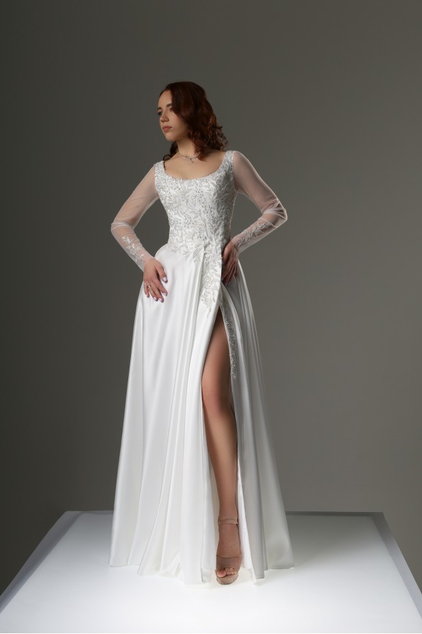 Симона с рукавами